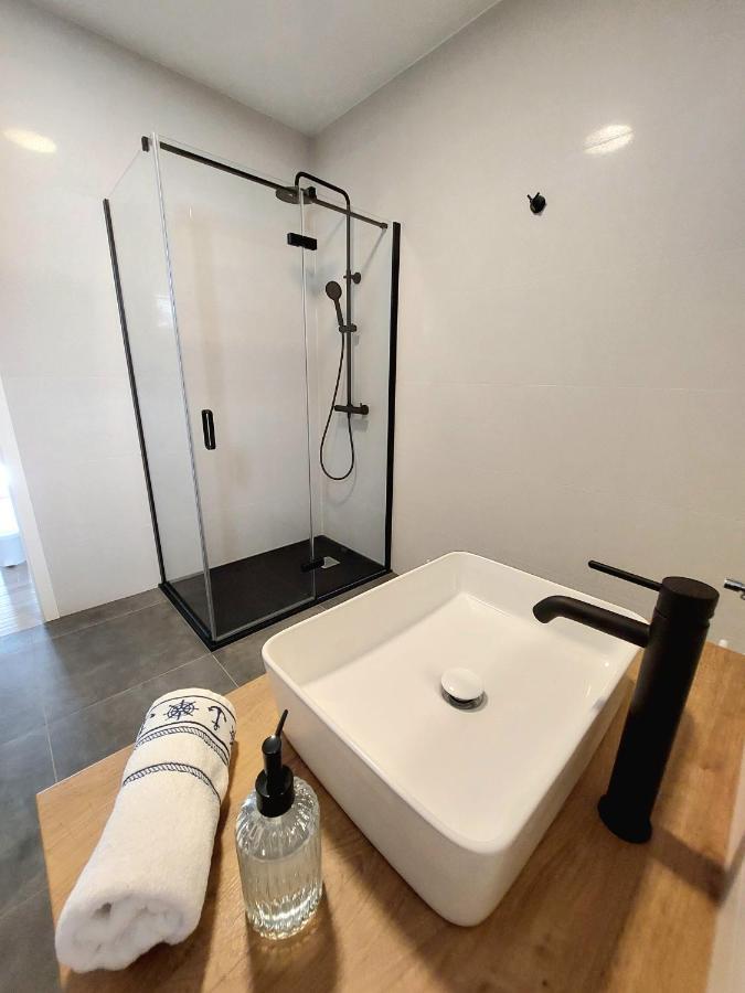 Luxury Sea View Apartment イェセニツェ エクステリア 写真