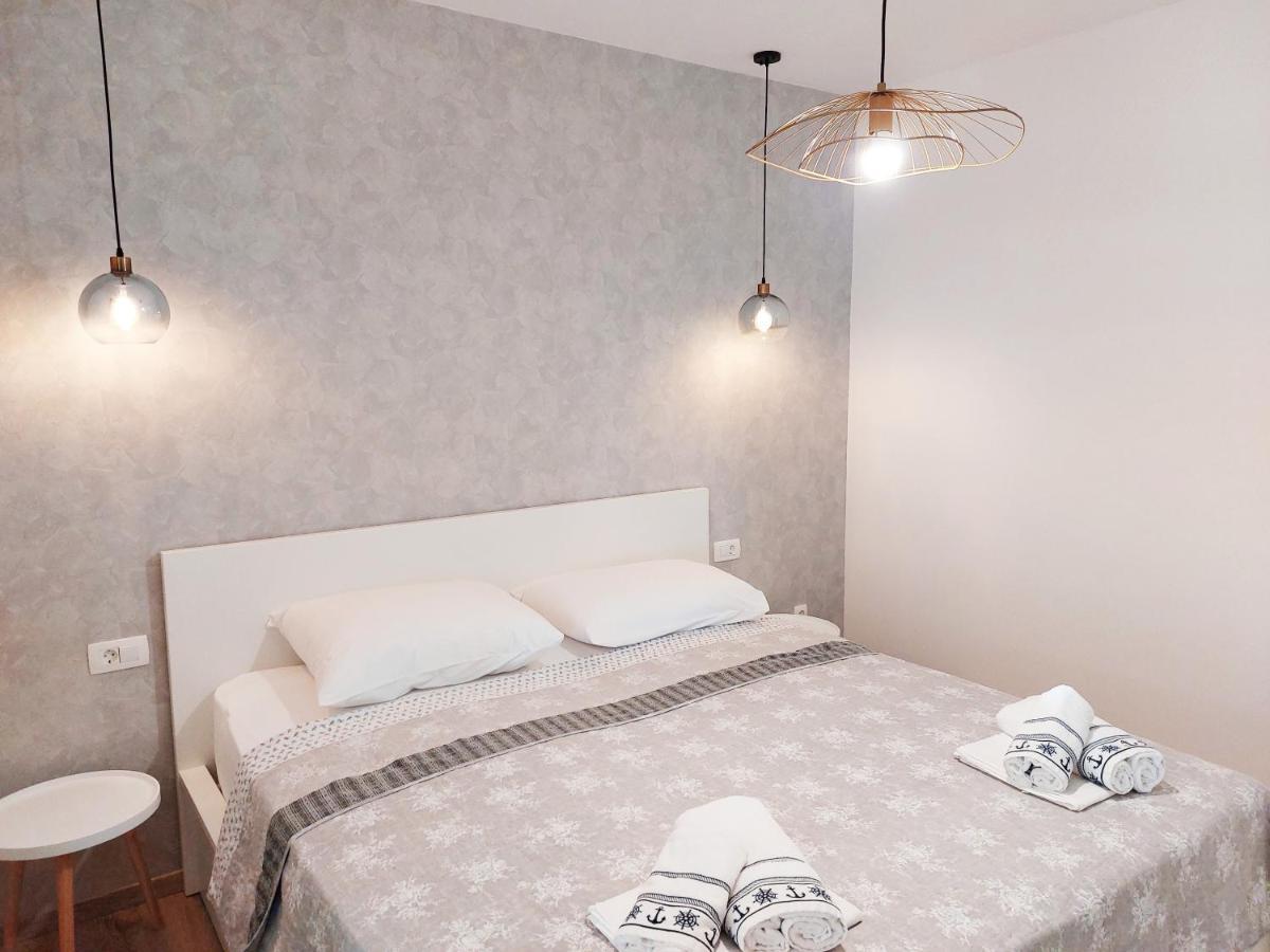 Luxury Sea View Apartment イェセニツェ エクステリア 写真
