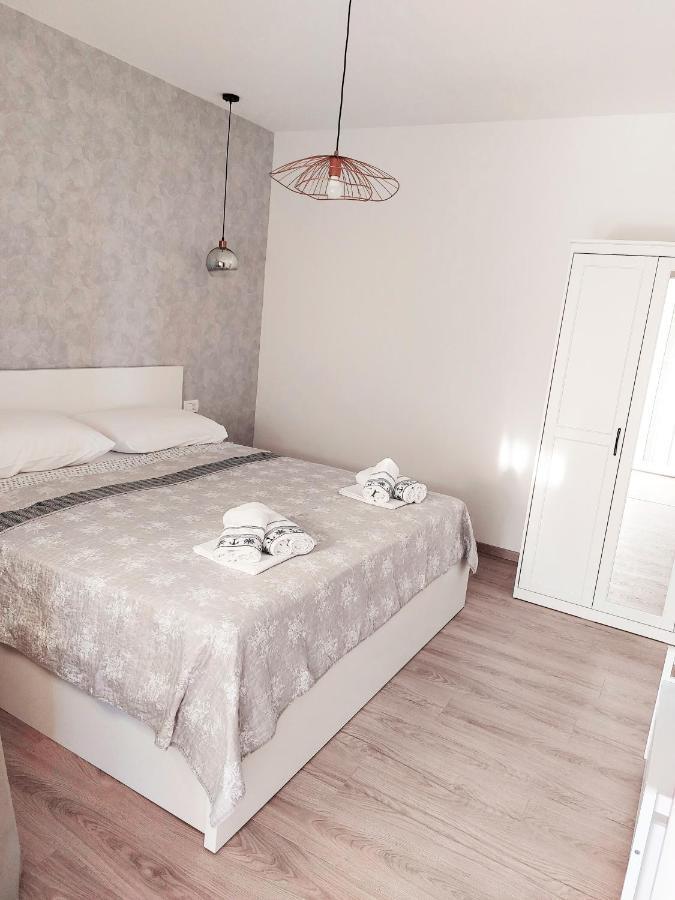 Luxury Sea View Apartment イェセニツェ エクステリア 写真