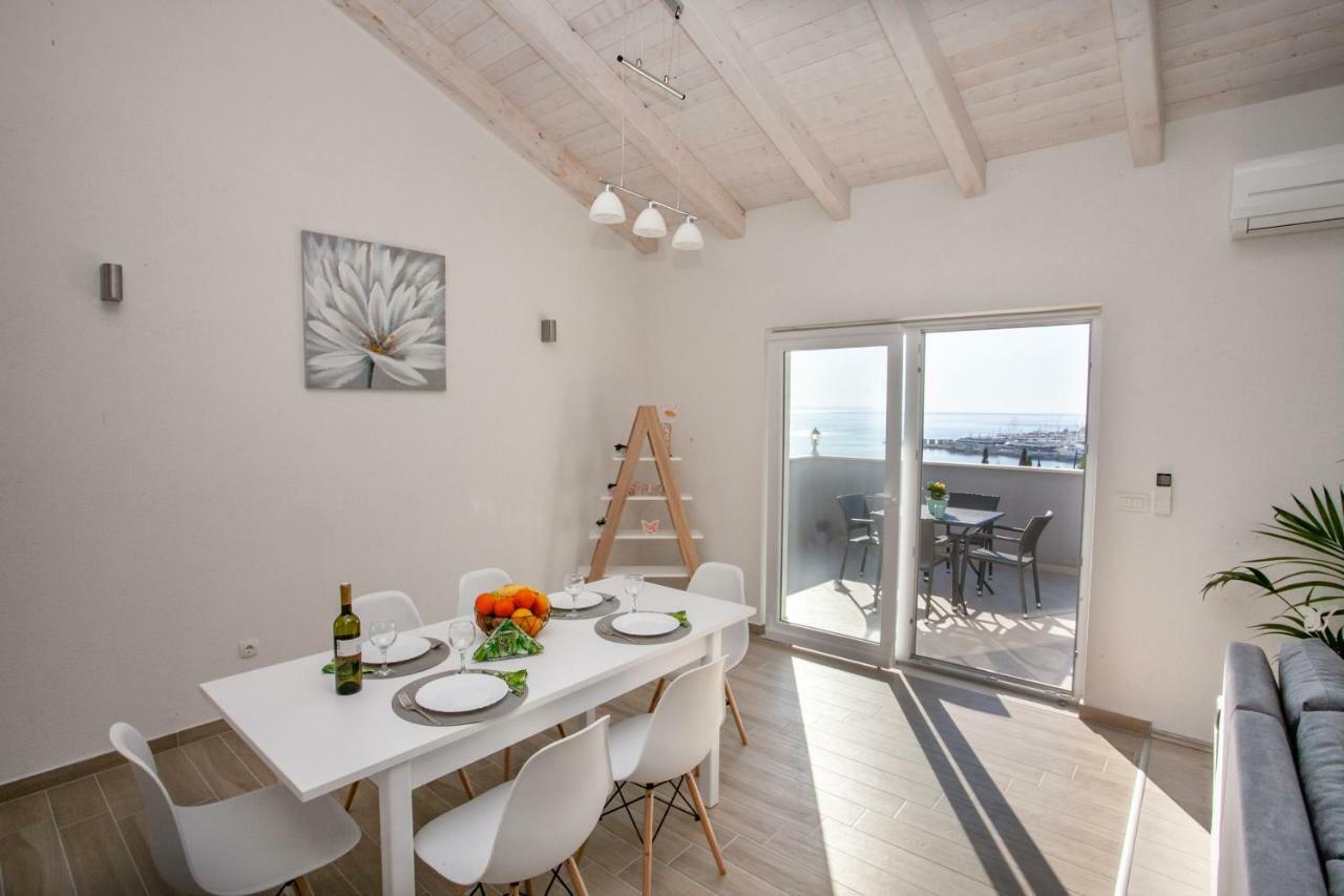 Luxury Sea View Apartment イェセニツェ エクステリア 写真
