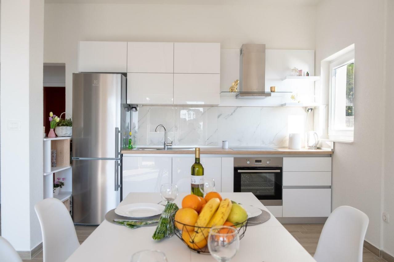 Luxury Sea View Apartment イェセニツェ エクステリア 写真
