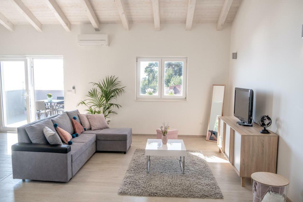 Luxury Sea View Apartment イェセニツェ エクステリア 写真